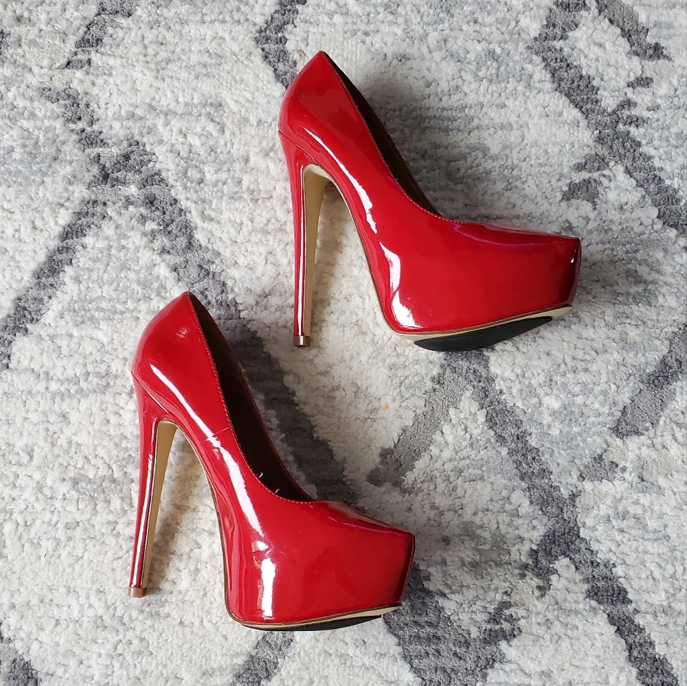 LIKE NEW Red Aldo 6 inch heels